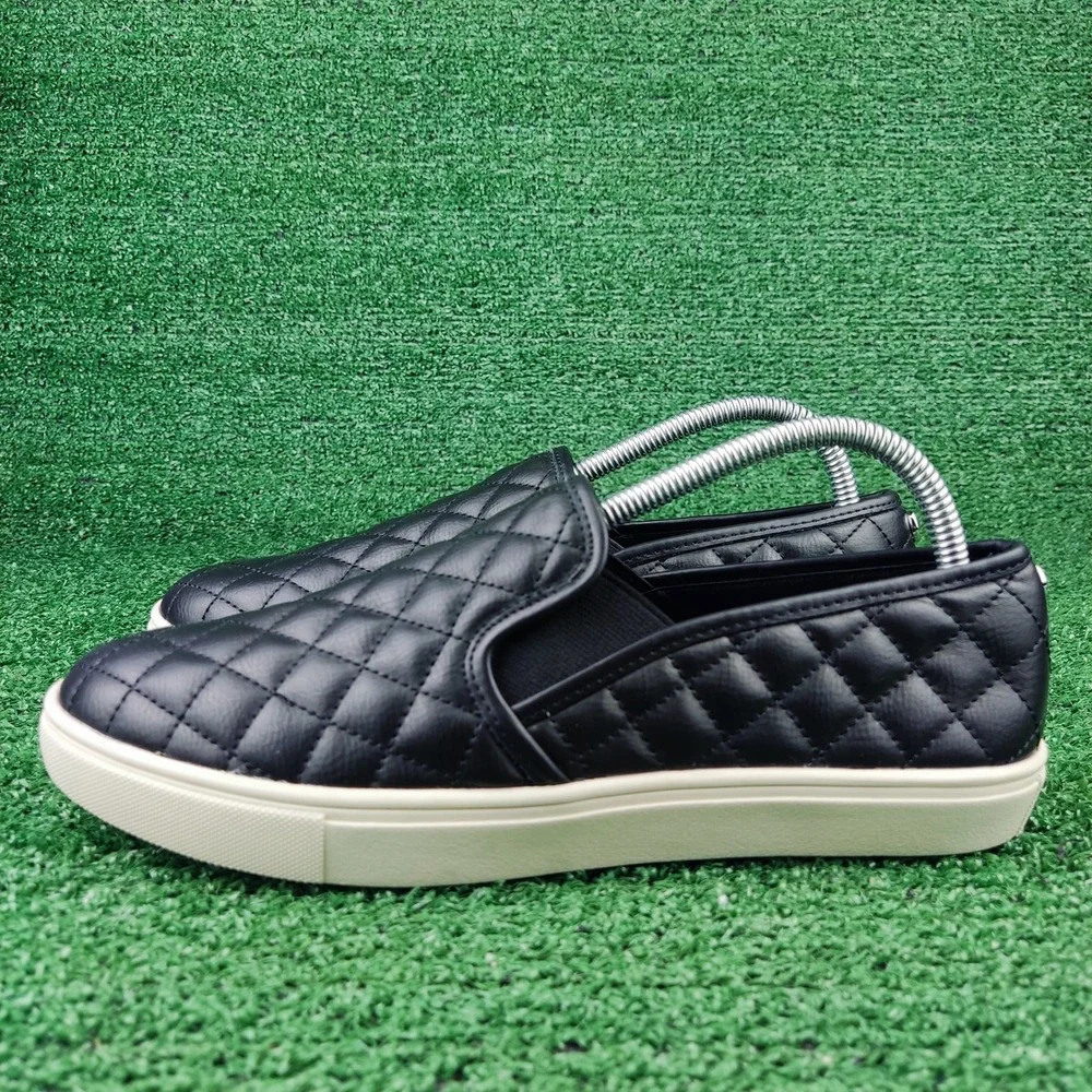Steve Madden Sneakers Womens 10 Black Ecentrcq Quilted Slip On Faux Leather Shoe